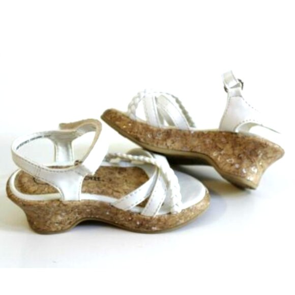 Cherokee Girl's White Sandals Size 5 - Picture 1 of 4